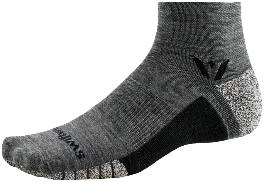 Swiftwick Flite XT Trail Quarter Crew Socks - 2" Heather Small